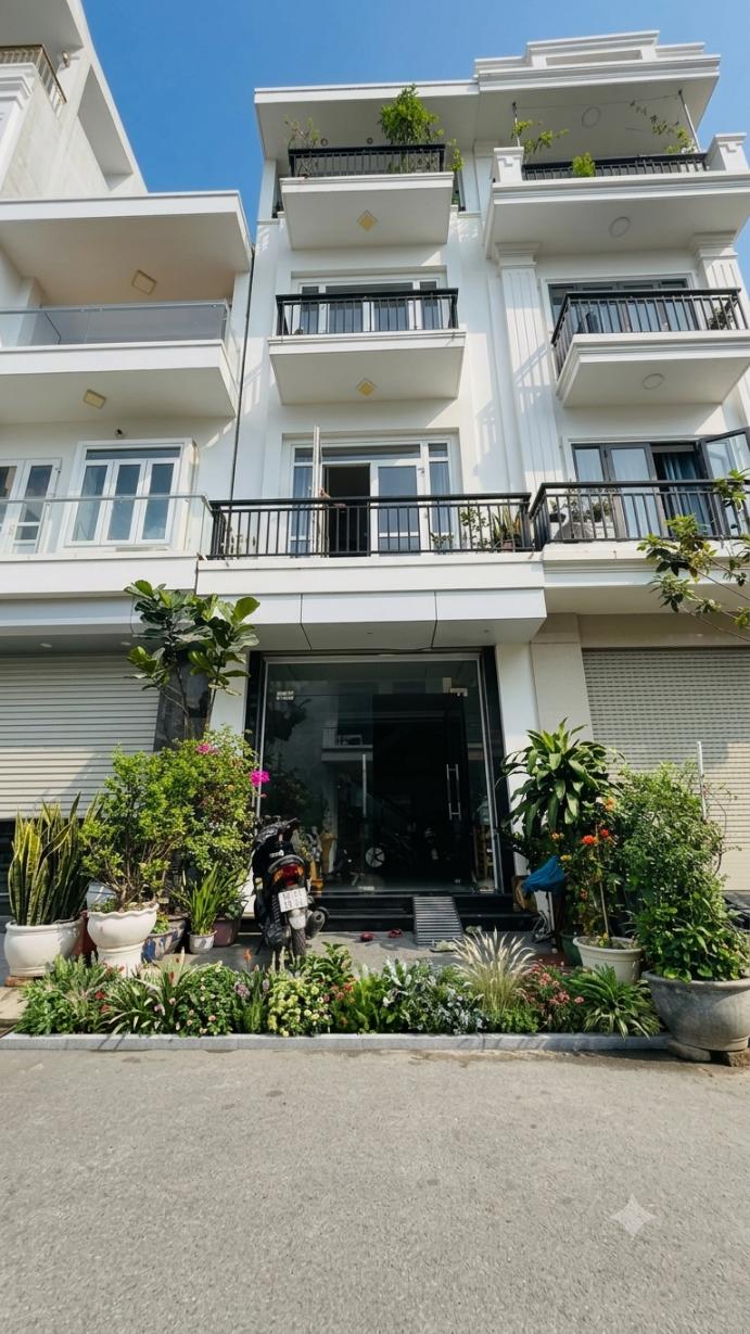Ảnh Nhà 4 tầng khu TĐC Xi Măng, chợ Hoa Quả dân xây cực đẹp 0