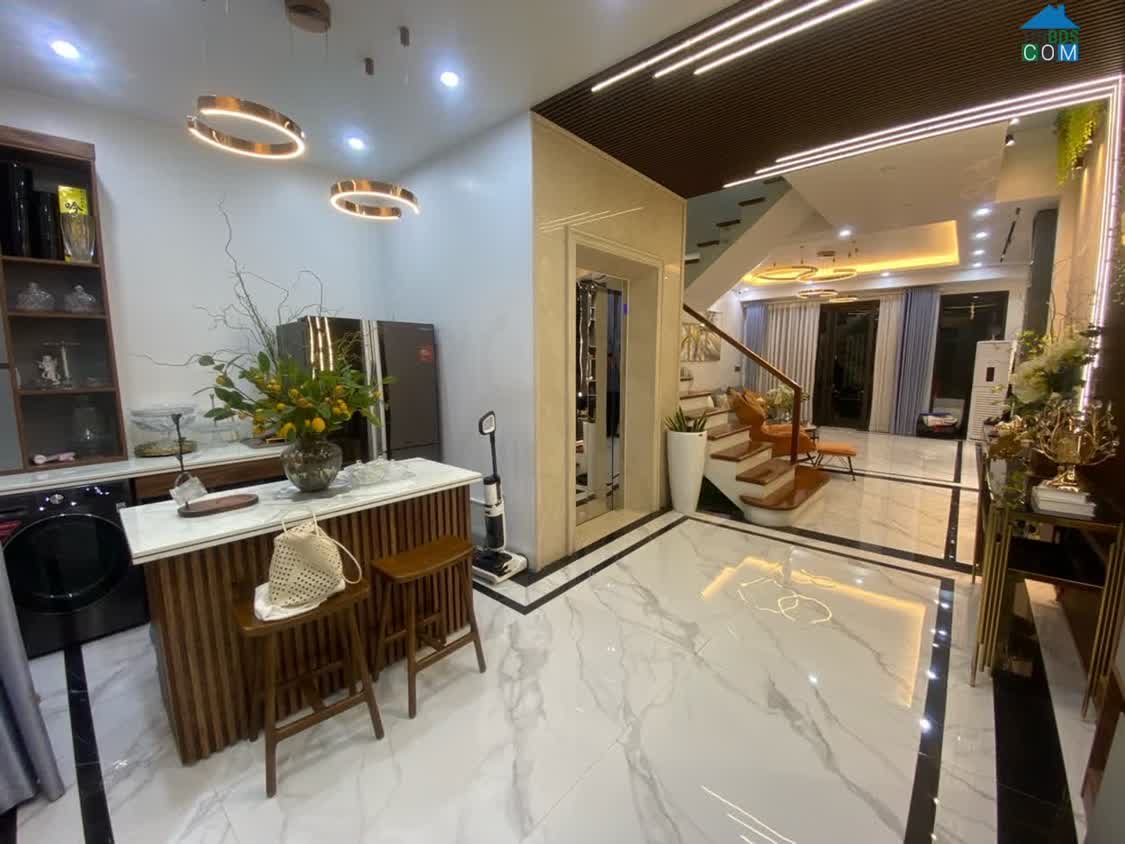 Ảnh [Hàng Hiếm] Nhà 5 tầng thang máy khu Lakeside Garden Lê Hồng Phong, gần hồ Phương Lưu 0