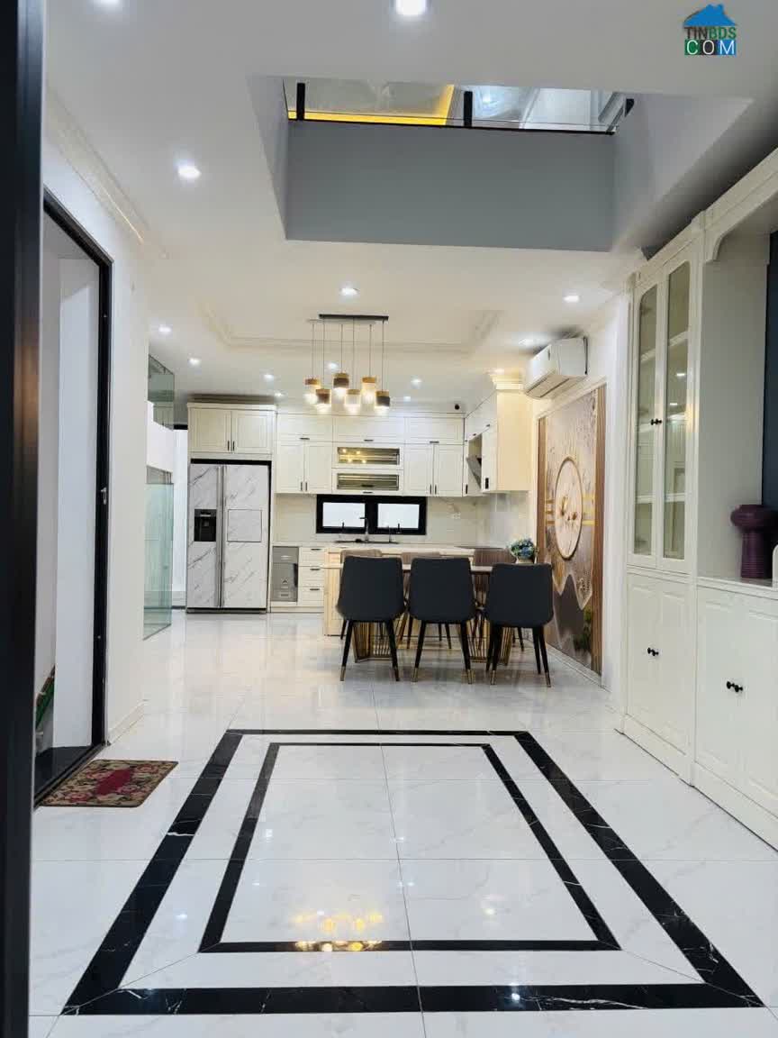 Ảnh Bán nhà nguyên căn 5 tầng ở ngay trung tâm Trâu Quỳ, Gia Lâm sát hồ và công viên Gia Lâm 3