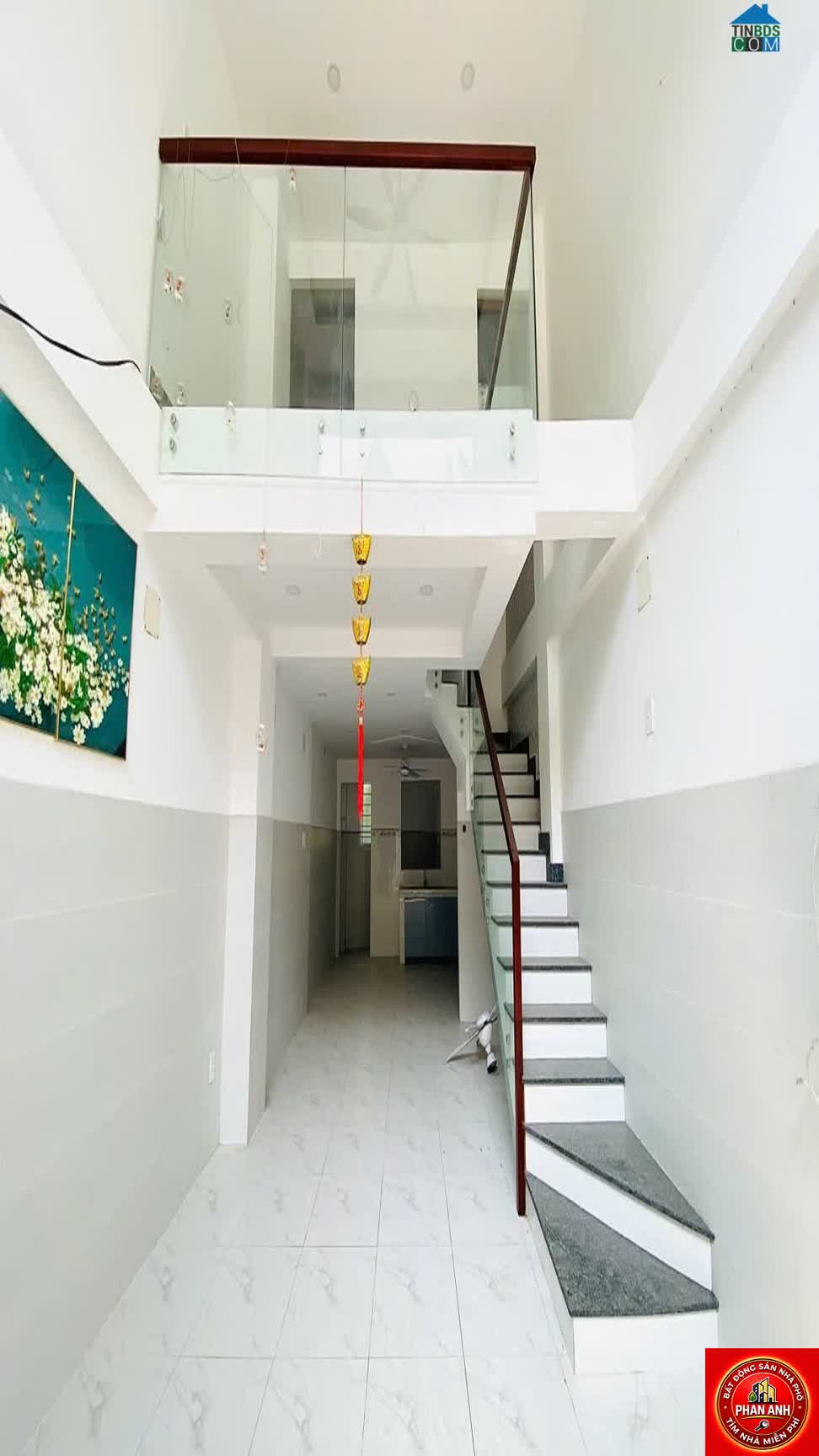 Ảnh Nhà hẻm xe tải Hồ Văn Tư. 5 phút đi bộ ra đến Chợ Thủ Đức. Vị trí đi đâu cũng tiện. 3 tầng 3 pn... 0