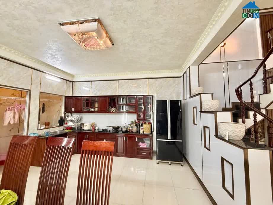 Ảnh Nhà 1 trệt 1 lầu 4PN tại Dĩ An giá 3.68 tỷ chính chủ 0