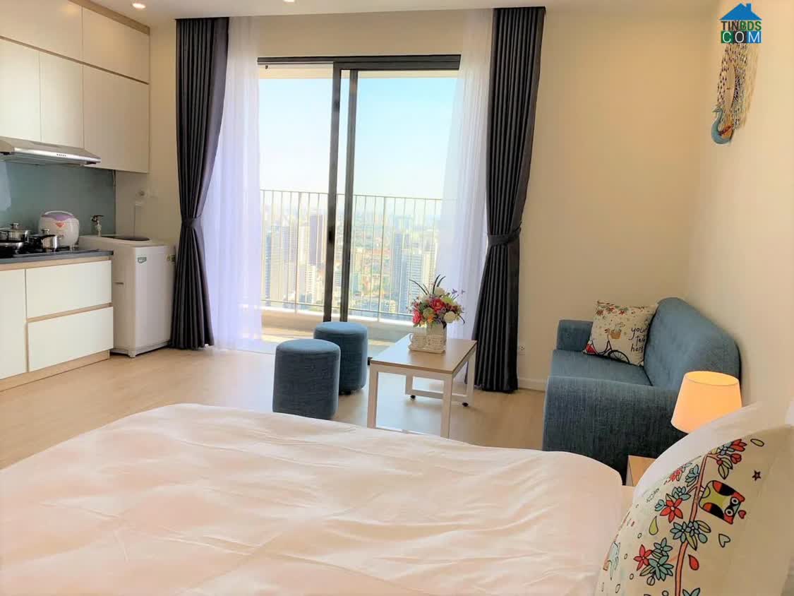 Ảnh Cư dân Vinhomes D’Capitale gửi bán nhanh căn Studio C2 rộng 39m2 0