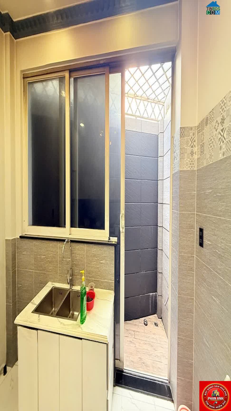 Ảnh Nhà đẹp hẻm xe hơi Hồ Văn Tư. Đi bộ vài bước ra Chợ Thủ Đức, đi xem là dễ thích, mà chỉ có 8ty.. 0