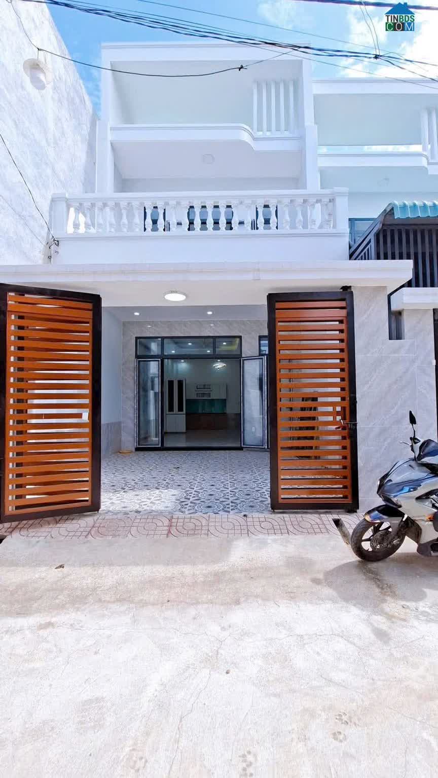 Ảnh Cần thanh lý nhà 1 trệt 1 lầu siêu đẹp KDC Mặt Tiền QL50 0