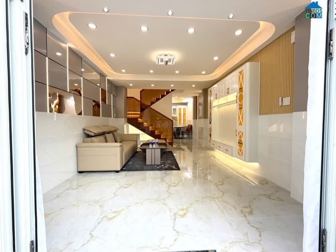 Ảnh Bán nhà mới 3 tầng 4x14m hẻm 4m Lâm Văn Bền trung tâm Q7 chỉ hơn 5 tỷ xíu 0
