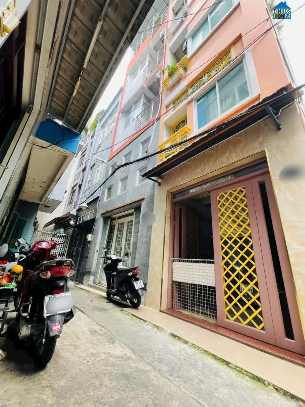 Ảnh Bán nhà 4 tầng 3x9m hẻm 4m thông thoáng sát Lotte trung tâm Q7 giá chỉ 3 tỷ mấy 0