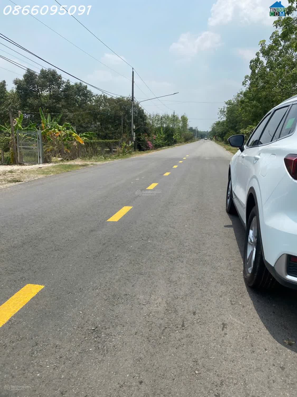 Ảnh Bán nhà 1 trệt 1 lầu đường DH722, xã Long Hòa, Hồ Chí Minh, DT 180m2, 3,3 tỷ 0
