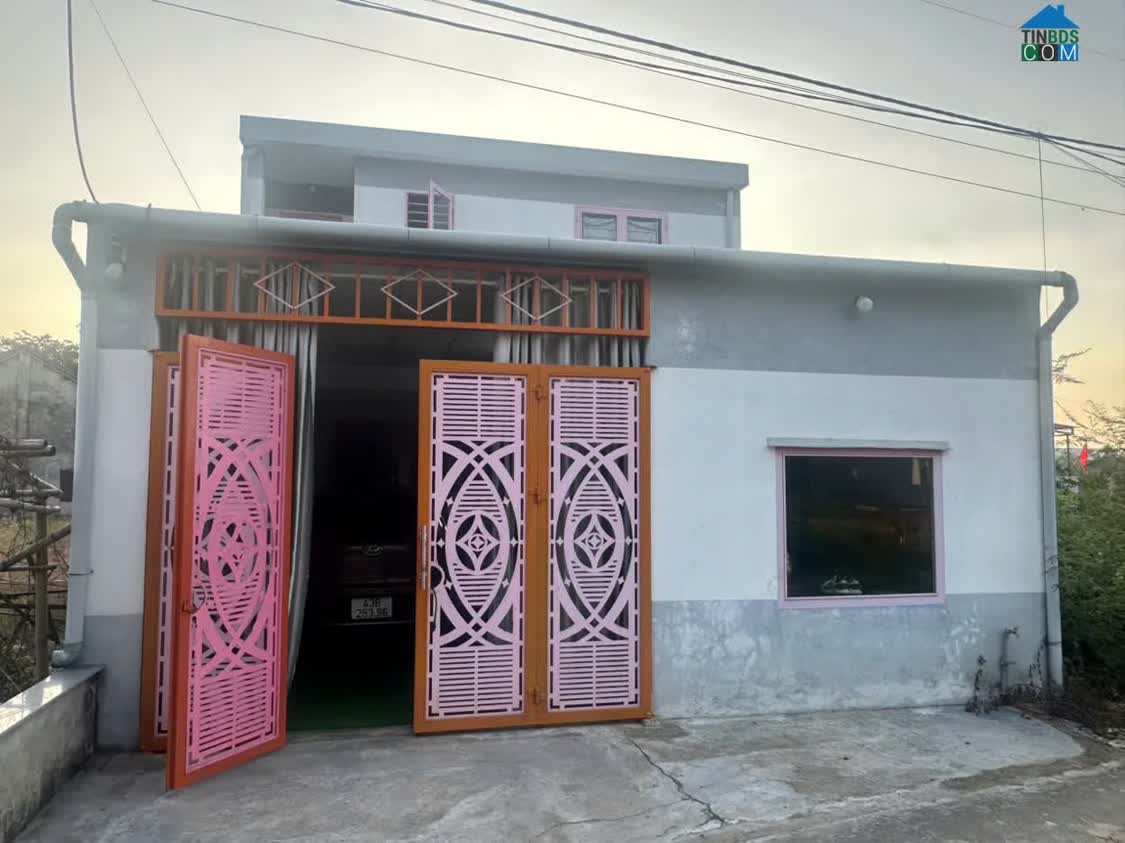 Ảnh NHÀ VỊ TRÍ ĐẸP - GIÁ TỐT - CHÍNH CHỦ CẦN BÁN Căn Nhà 2 Tầng Xã Hòa Tiến, Hòa Vang, TP. Đà Nẵng.... 0