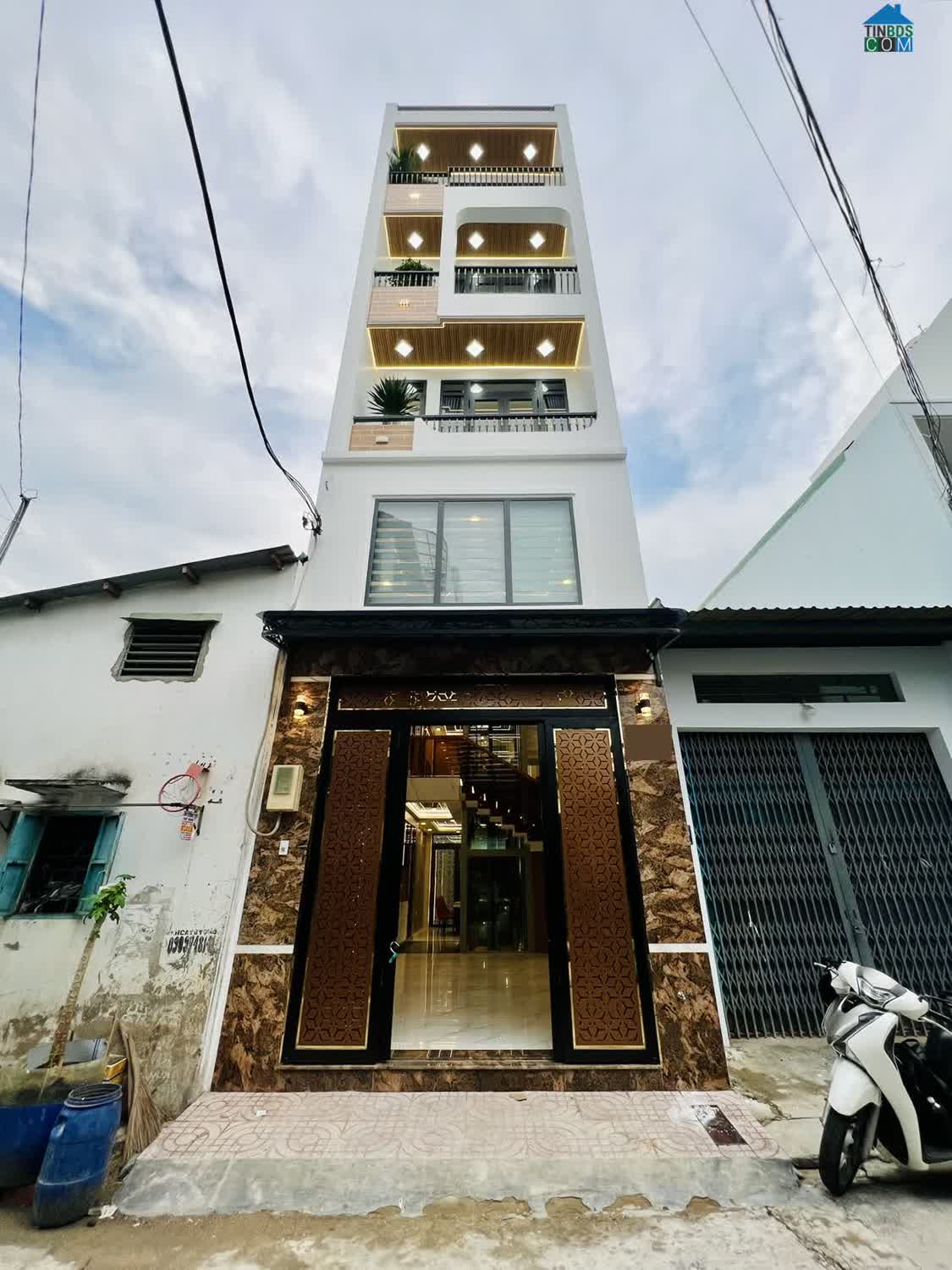 Ảnh Siêu Phẩm Nhà Cao Cấp Lê Văn Quới Gần Bốn Xã 4x15m Thang Máy 5 Tầng 5PN 10,8 Tỷ SHR 0
