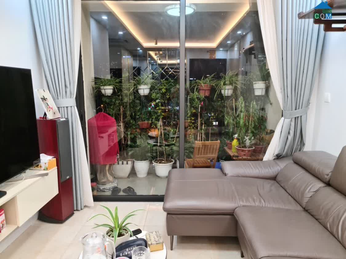 Ảnh Tầng cao ngắm trọn thành phố - 2PN Vinhomes D’Capitale - full đồ đẹp 0