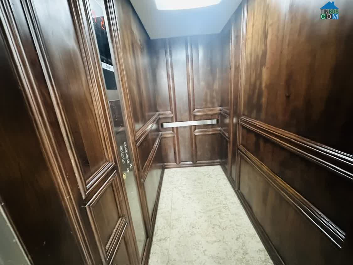 Ảnh Giảm chào 14 tỷ!!! Tòa nhà mặt phố Ngô Gia Tự, Long Biên, 118m2, 7t, mt 8.3. 0