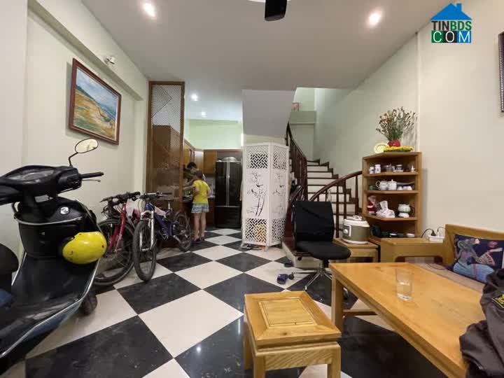 Ảnh Bán nhà đẹp 45m2 5tầng mt 4.5m 5.55Tỷ Võng Thị Tây Hồ 0