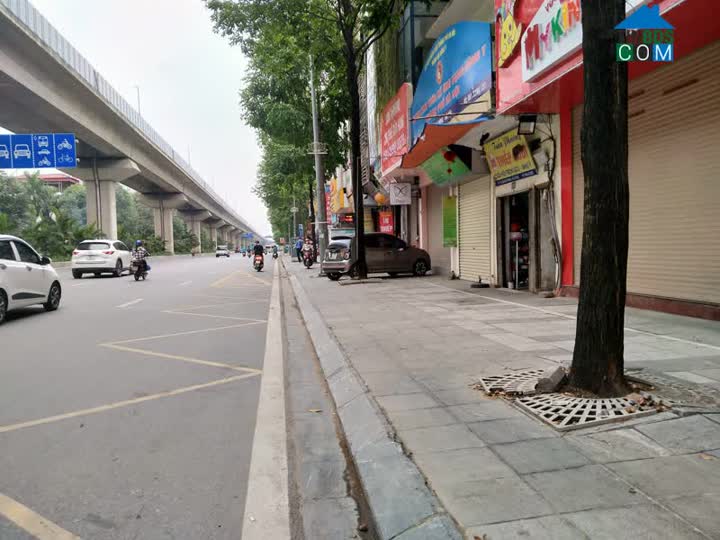 Ảnh Bán nhà mặt phố Hoàng Cầu Đống Đa 280m x 10 tầng Mt 5.5m  vỉa hè đá bóng giá thỏa thuận 0