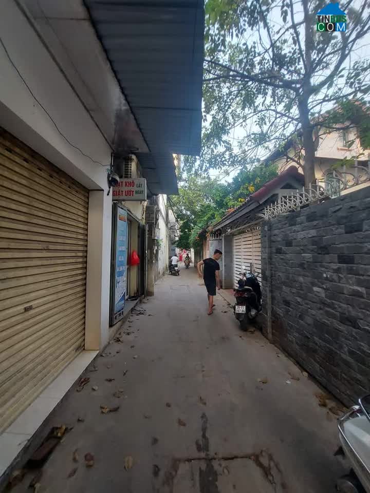 Ảnh Hơn tỷ có nhà 5 lầu sừng sững đất Minh Khai xách vali về ở 0