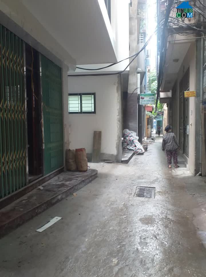 Ảnh Cần bán nhà Cầu Giấy gần 35m, 5 tầng, mặt tiền rộng 6m, nhà mới xây đẹp lung linh. Giá 4 tỷ 0