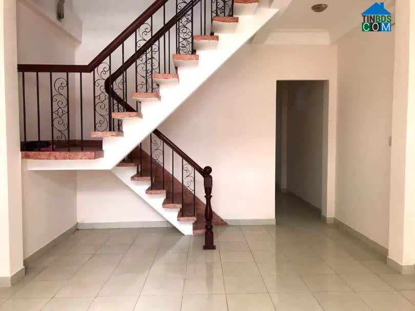 Ảnh Nhà Trần Bá Giao, ngang 4m5, 2 tầng, 83m2, 8 tỷ 300 0