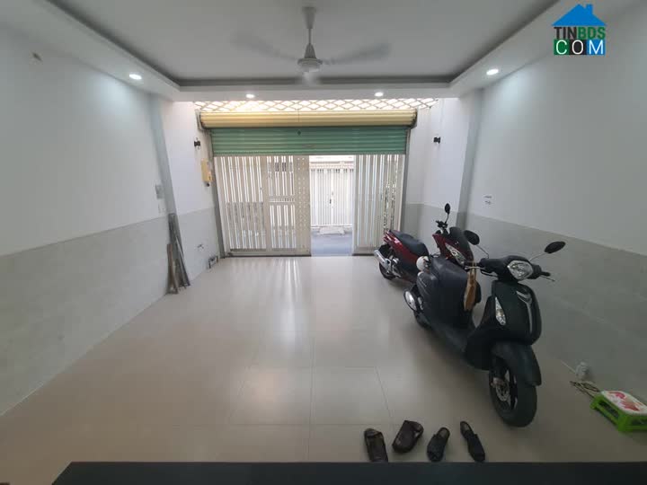 Ảnh Chỉ 6 tỷ 500 có nhà HXH, oto ngủ trong nhà, ngang hơn 5m 0