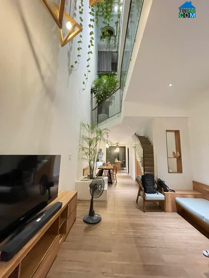 Ảnh (HOT) Nhà sau lưng Emart, chỉ 7 tỷ 700, HXH thông, 4 tầng chủ xây ở 0