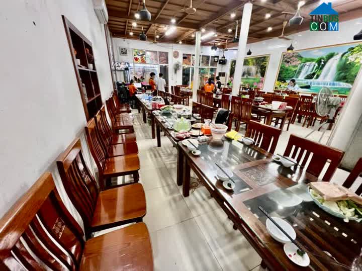 Ảnh Bán nhà phố Nguyễn Khánh Toàn, Cầu Giấy. Dt 179m2, 3T, Mt 8m, Giá 60Ty. Vỉa hè rộng, Ô tô tránh... 0