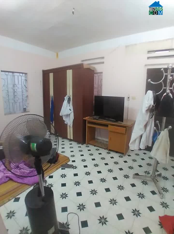 Ảnh Cần bán nhà Cầu Giấy gần 40m, mặt tiền 5.5m, thoáng trước sau, vị trí trung tâm, gần phố. Giá... 0