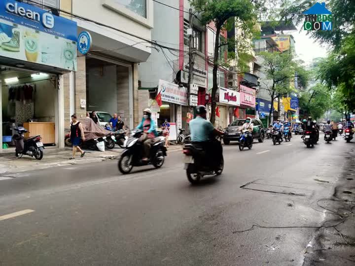 Ảnh Hơn 12 tỷ nhà mặt phố Đông Các Đống Đa DT 40m Mt 3.8m lô góc KD sầm uất 0