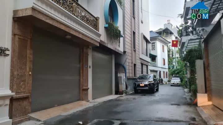 Ảnh Cần bán gấp nhà phố Nguyễn Văn Cừ, 175 m2, MT 8,5 m, chỉ 18 tỷ. 0