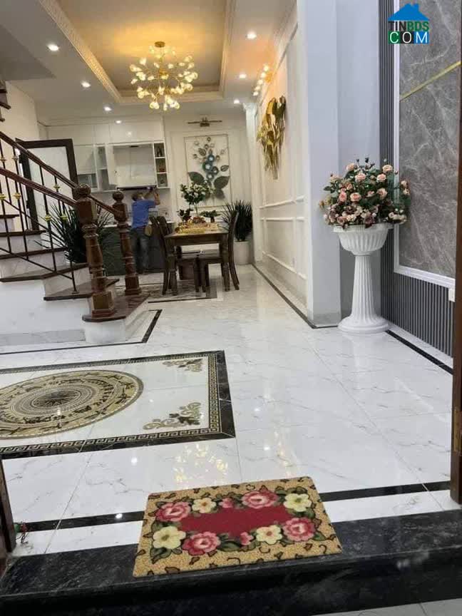 Ảnh Bán nhà phố Lạc Long Quân 50m2 4tầng MT 4m chỉ 6.3tỷ ngõ ôtô gần Hồ Tây (1) 0