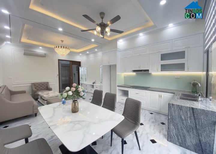 Ảnh Bán nhà 40m2 5tầng MT4m 4.5tỷ ngõ 89 Lạc Long Quân gần ôtô Hồ Tây(1) 0