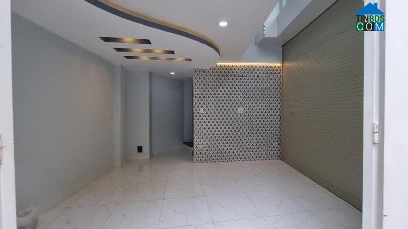 Ảnh 4 tầng, hẻm 3 gác thông, Lạc Long Quân, Tân Bình. Chỉ 4,5 tỷ 0