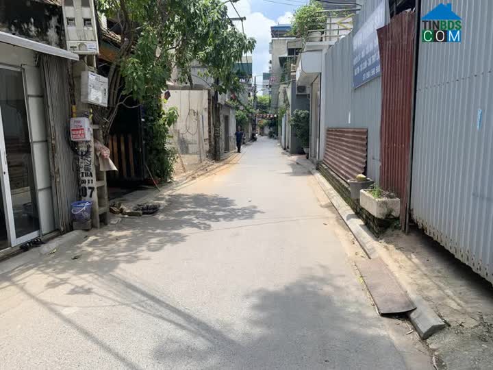 Ảnh CHÍNH CHỦ BÁN NHÀ PHỐ TRẠM - LONG BIÊN - DT 51 M2 - MT 4M - 3 TỶ 95 - Ô TÔ VÀO ĐẤT - 10 M RA PHỐ 0