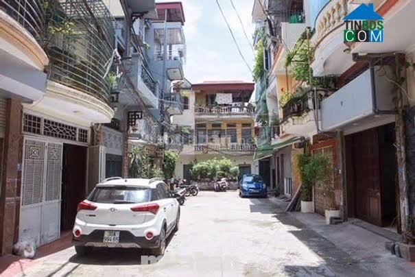 Ảnh Bán nhà thang máy ga ra ô tô kinh doanh phố Phùng Chí Kiên Cầu Giấy 11 tỷ. 0