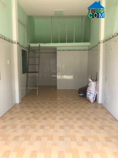 Ảnh Nhỉnh 3 tỉ có nhà C4 38m Ngọc Thụy,Ngõ thông. Ô tô.Phân lô quân đội. 0