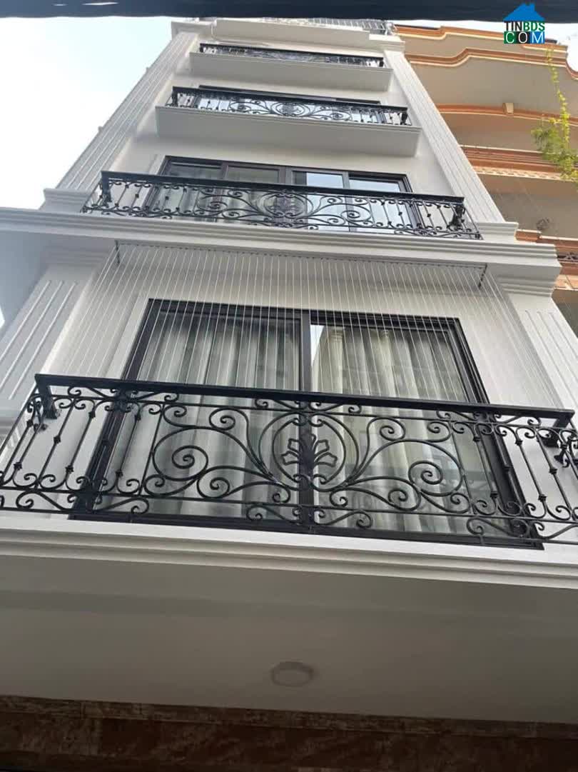 Ảnh Bán gấp nhà Hoàng Quốc Việt ô tô tránh, dừng đỗ vỉa hè 50m nhỉnh 8 tỷ 0