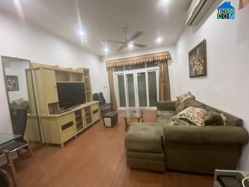 Ảnh Bán Nhà Phố Hào Nam: 50m2, 5 Tầng, MT 4.2m, Vài Bước Ra Phố. Hơn 5 Tỷ 0