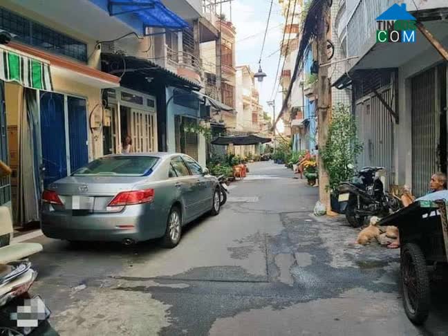 Ảnh Quận 7 Ô TÔ NGỦ TRONG NHÀ 
GIÁ NHỈNH : 7 TỶ XÍU XIU
DT : 6,5 X 10M 
Lh 0933902532 0