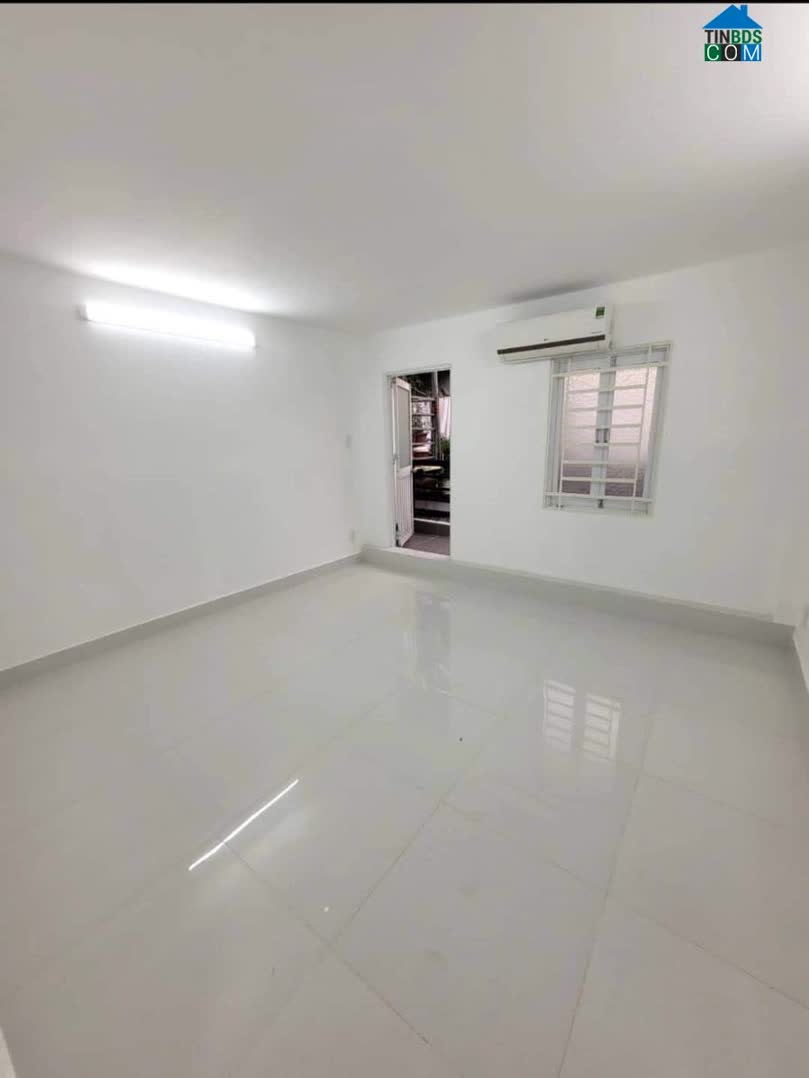 Ảnh bán Nhà Quận Tân Bình Dưới 3 Tỷ - SHR - 3 Phòng Ngủ - Khu Dân Trí Cao 0