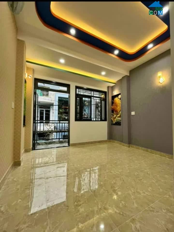 Ảnh Nợ ngân hàng bán gấp 688 Hương Lộ 2, 4 phòng, hxh, gia rẻ. 0