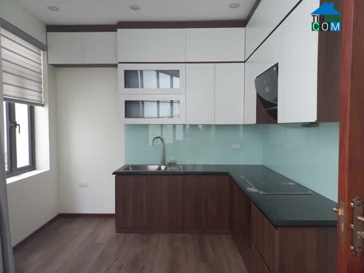 Ảnh Nhỉnh 5 tỷ nhà đẹp Bồ Đề Long Biên 45Mx5T ô tô vào nhà ngõ thông full nội thất. 0