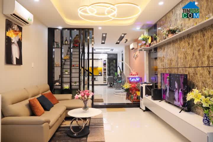 Ảnh bán gấp nhà LÝ THƯỜNG KIỆT,6m x 11m, 4 phòng, giá 4.8 tỷ TL. 0
