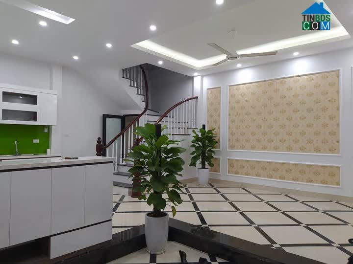 Ảnh Bán gấp nhà Hào Nam, Đống Đa 35m2 x 5 tầng, 3.2  tỷ, ngõ rộng 0