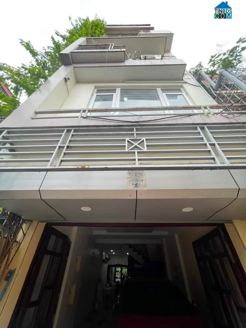 Ảnh Bán  nhà Hoàng Quốc Việt, đường trước nhà 10m, thang máy 30m ra mặt phố chỉ 60m nhỉnh 9 tỷ 0