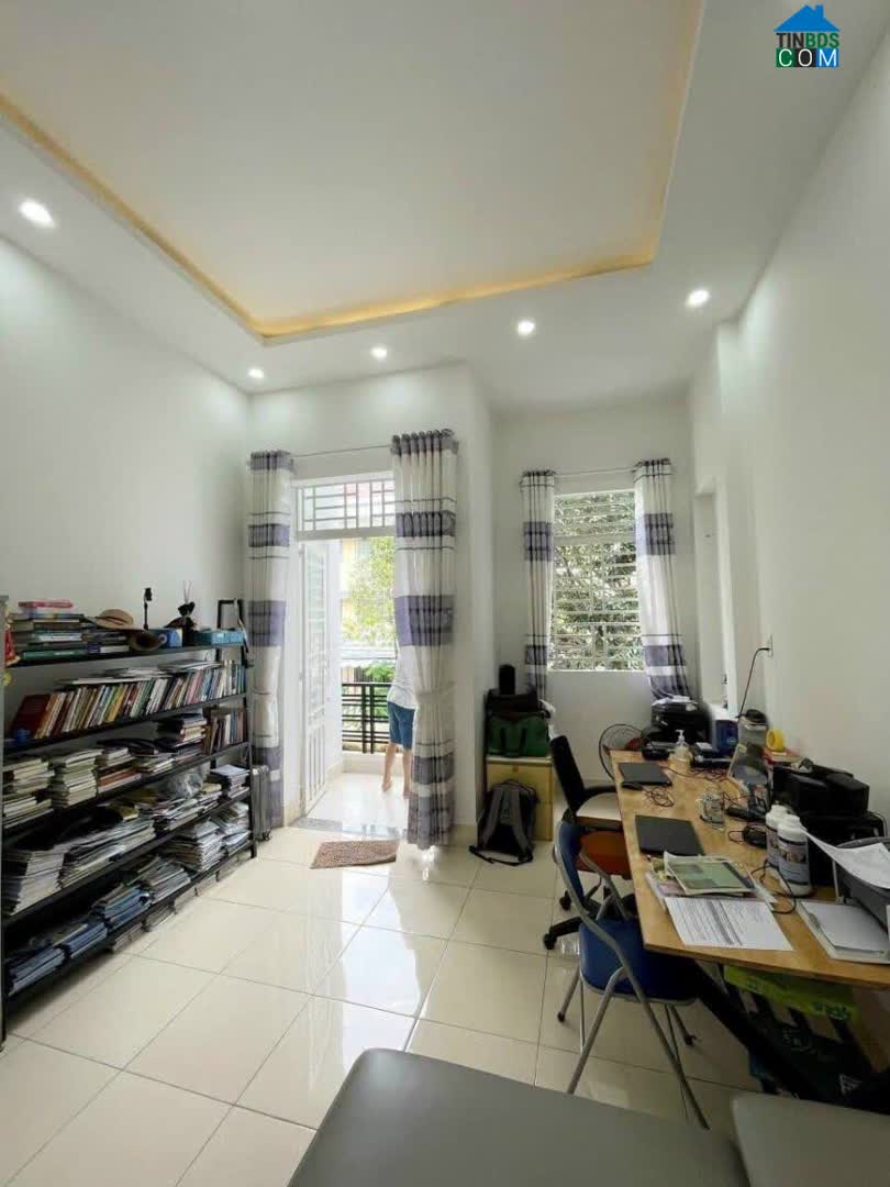 Ảnh Nhà hẻm gần MT đường Kha Vạn Cân, Thủ Đức 1