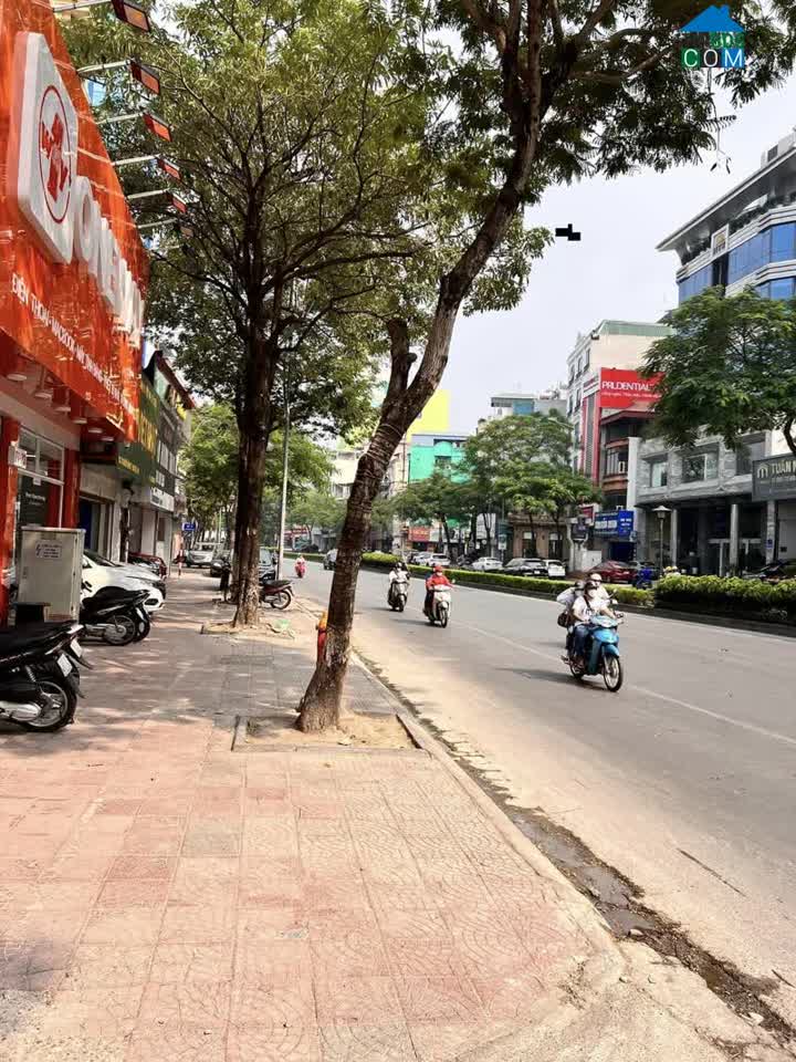 Ảnh Lô góc cực hiếm Nguyễn Văn Cừ, 50m2, 5T, 3 ô tô tránh đỗ, gara, kinh doanh, 15m ra mặt phố 0