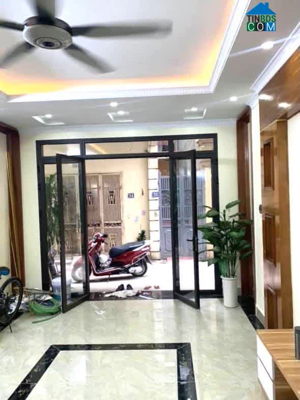 Ảnh Chính chủ bán nhà Chùa Láng 38m2, 5 tầng chỉ 4.4 tỷ 0