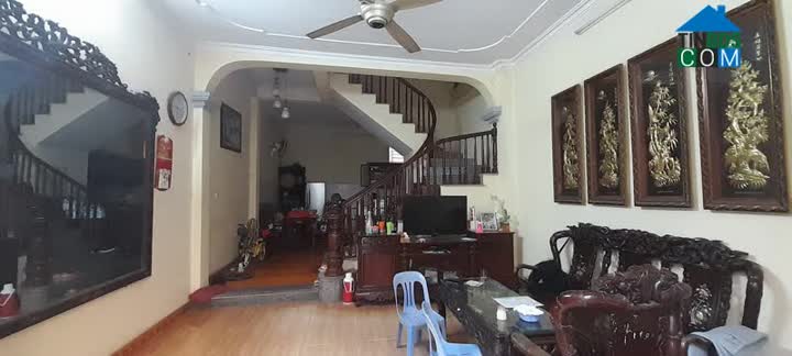 Ảnh Bán nhà Đàm Quang Trung Long Biên 52 m2 * 3 Tầng * 4 tỷ 1 Ô tô đỗ cửa, 3 bước ra AEON LB 0