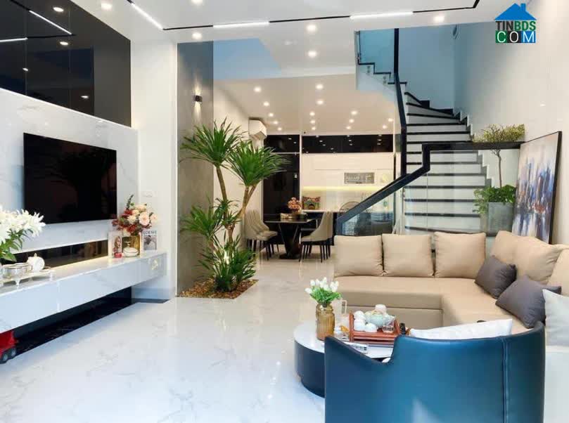 Ảnh Nhà Đẹp 3 Tầng Full Nội Thất Âu Cơ, Tân Bình, 68m2 Giá 4.8 Tỷ 0