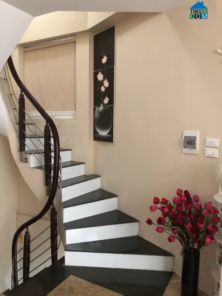 Ảnh Bán nhà phố Nguyễn Sơn, ngõ rộng thoáng, ba gác vào nhà, diện tích 31m2, giá chỉ 4 tỷ 0