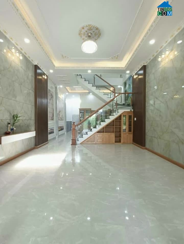 Ảnh Chủ nhà gửi bán nhà gấp để định cư nước ngoài giá rẻ mặt tiền hẻm 340 Lê Văn Quới phường Bình... 0