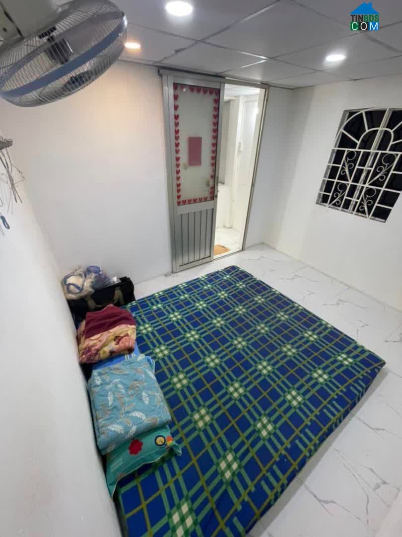 Ảnh Nhỉnh 2 tỷ có nhà đẹp, 1 Sẹc hẻm thông, Bình Tân, giáp Tân Phú 0