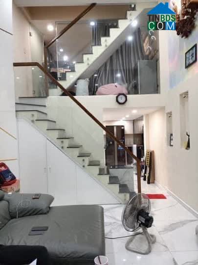 Ảnh Bán nhà đường Phạm Văn Hai Tân Bình - Ô tô đổ cửa - 3 Tầng BTCT - 37m2 - giá 5 Tỷ TL 0